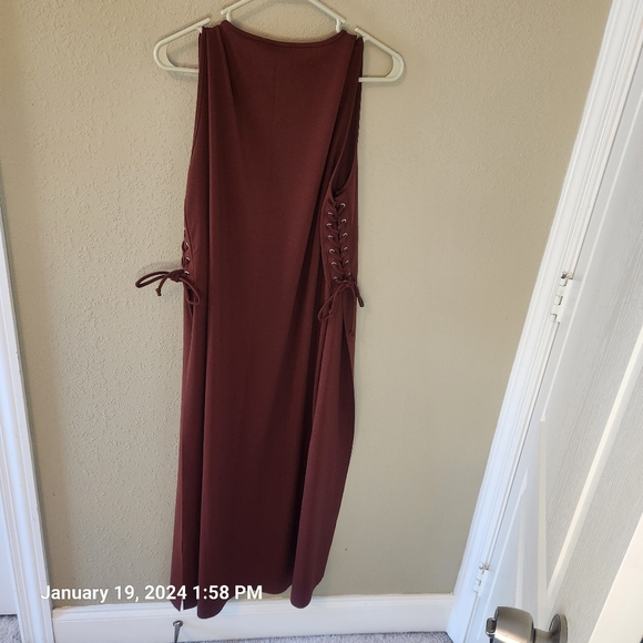 Favluv Fashoon brown duster/vest. Draw strings on the side. Two splits o… - Picture 3 of 9